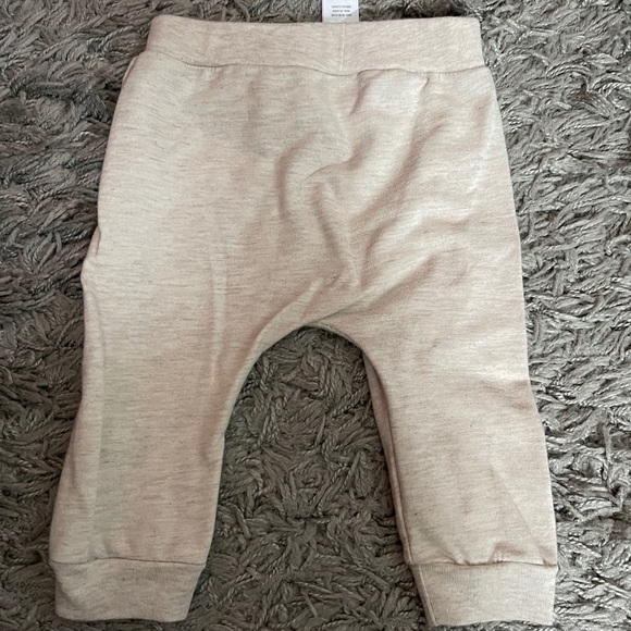 Belle Jogger set - Picture 3 of 7